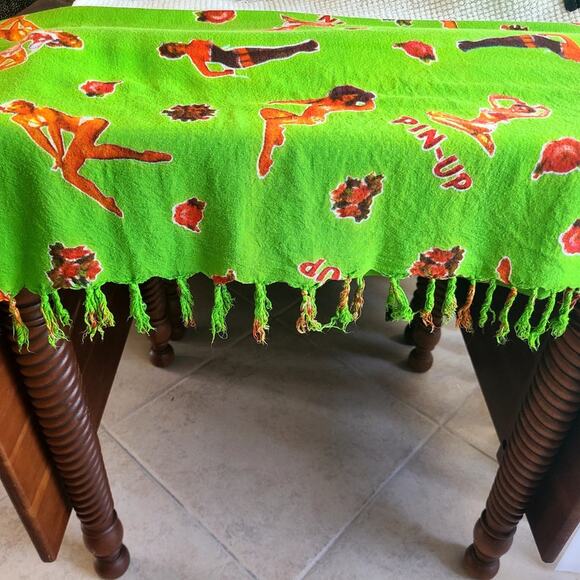 Pin Up Girl Print Coquette Wrap/Scarf Multi Color Art To Wear Model Strike Pose - Picture 4 of 10